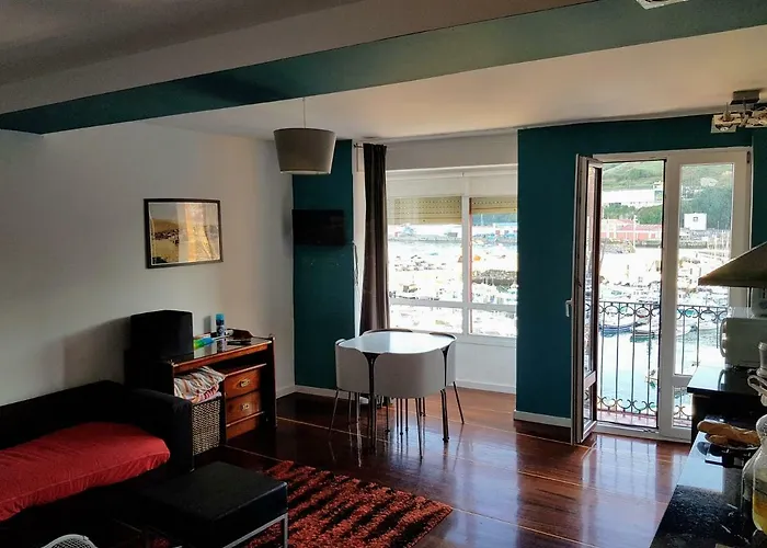 Apartamento Puerto Deportivo شقة بيرميو